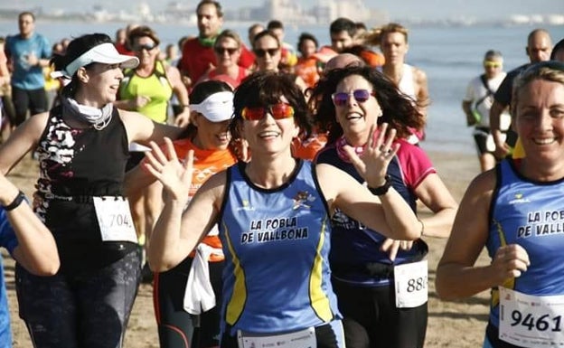 La Volta a Peu Ciutat de València organizada por Runners es una de las más divertidas. 