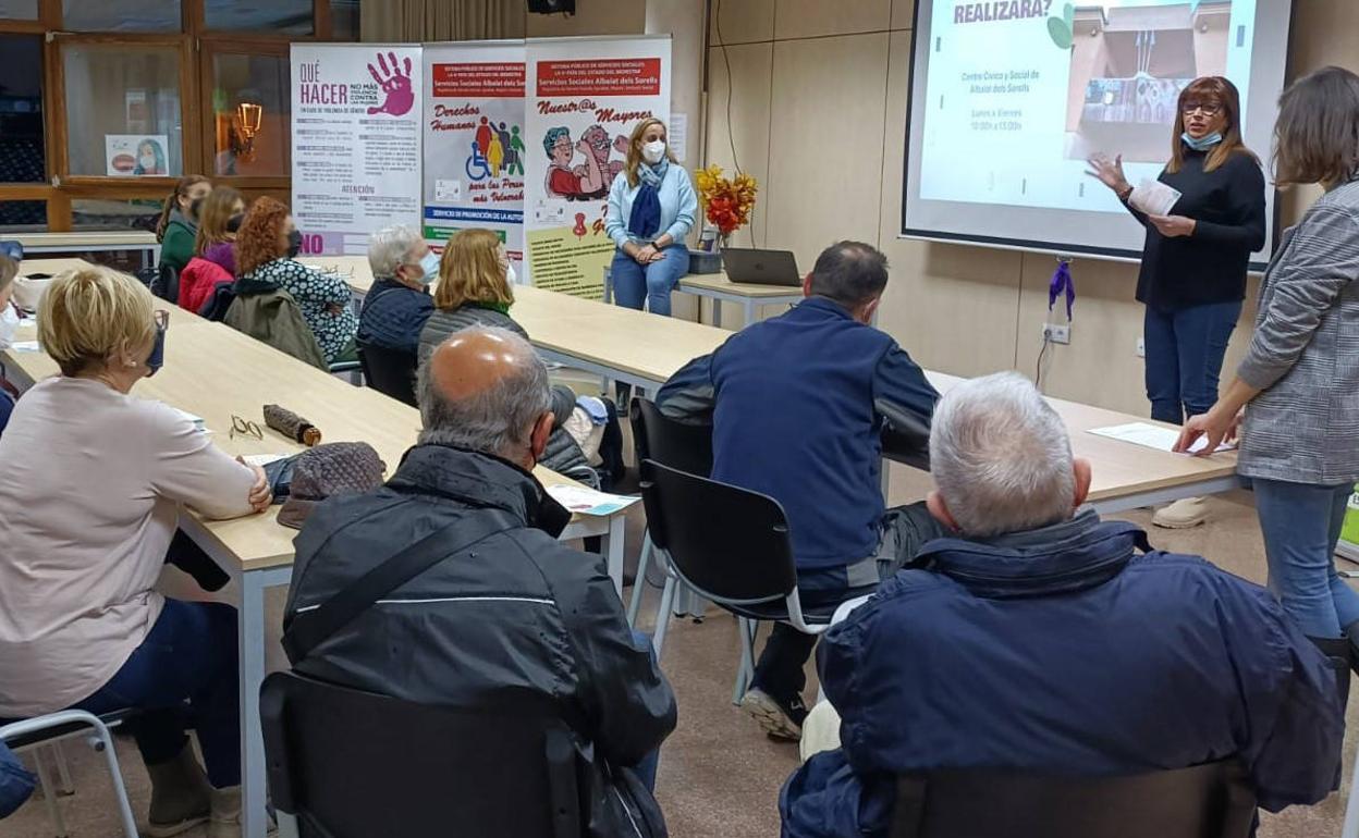 El acto de presentación del programa. 