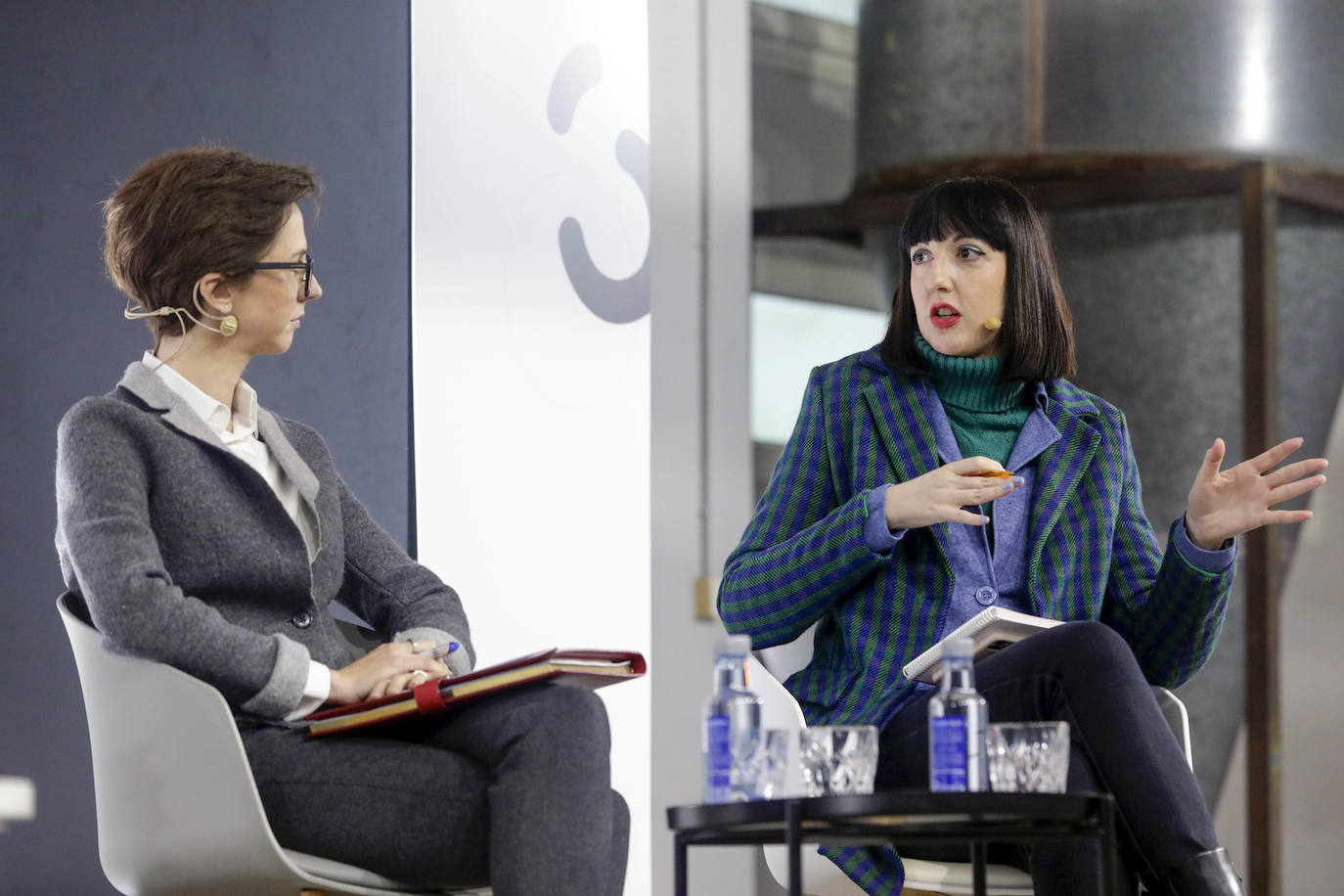 Fotos: Las mujeres construyen el futuro en un debate sobre la igualdad