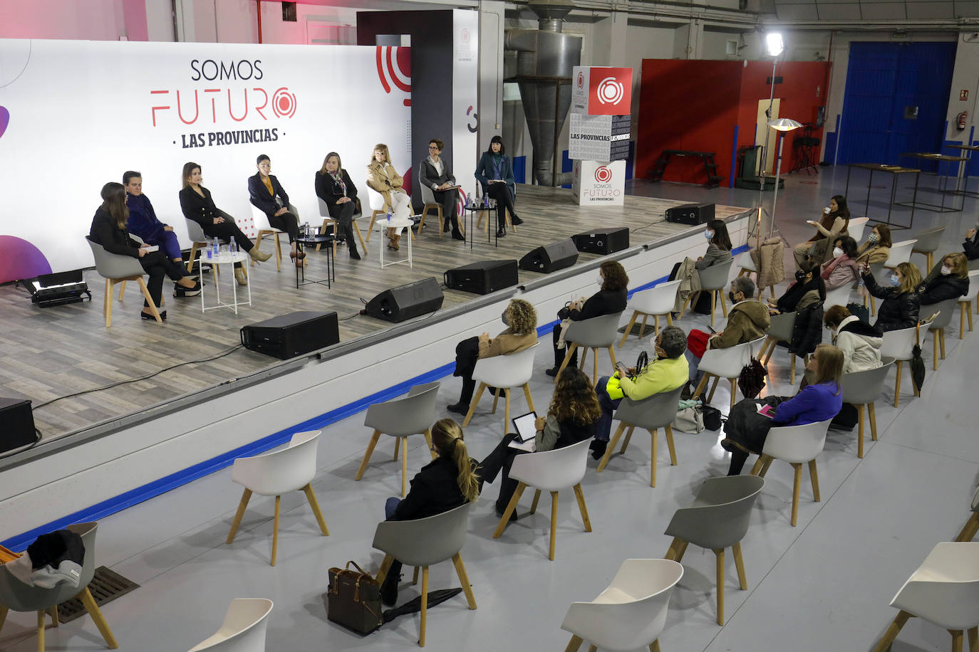 Fotos: Las mujeres construyen el futuro en un debate sobre la igualdad