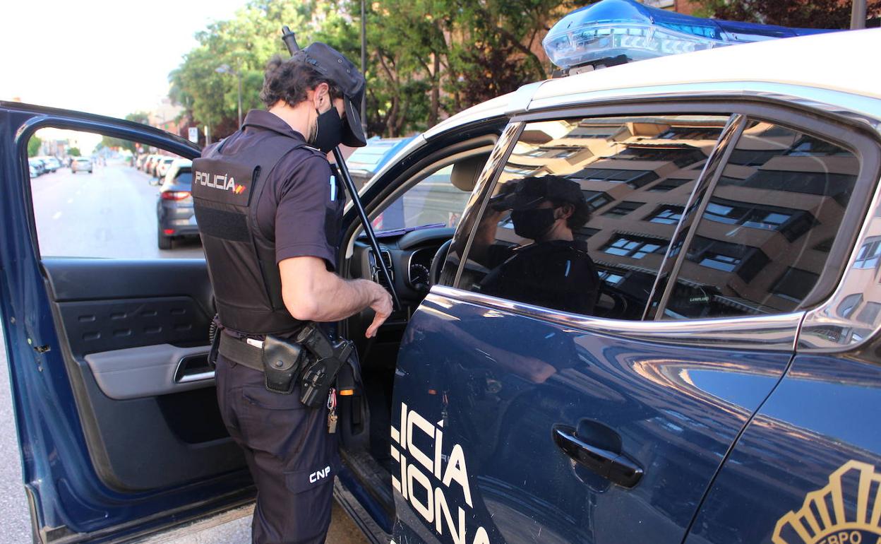 La Policía Nacional ha arrestado a un hombre. 