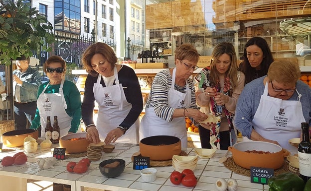 Participantes en la edición de 2019, en el Mercado de Colón. 