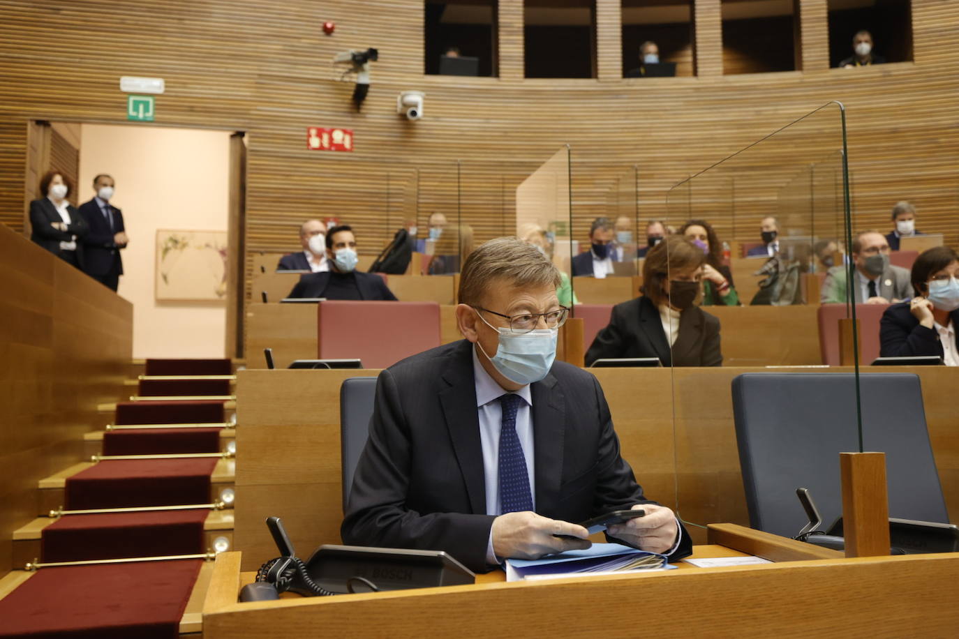 Sesión de control a Puig en Les Corts del 30 de marzo de 2022: El PP atosiga a Puig con la necesidad de bajar impuestos como medida anticrisis. 