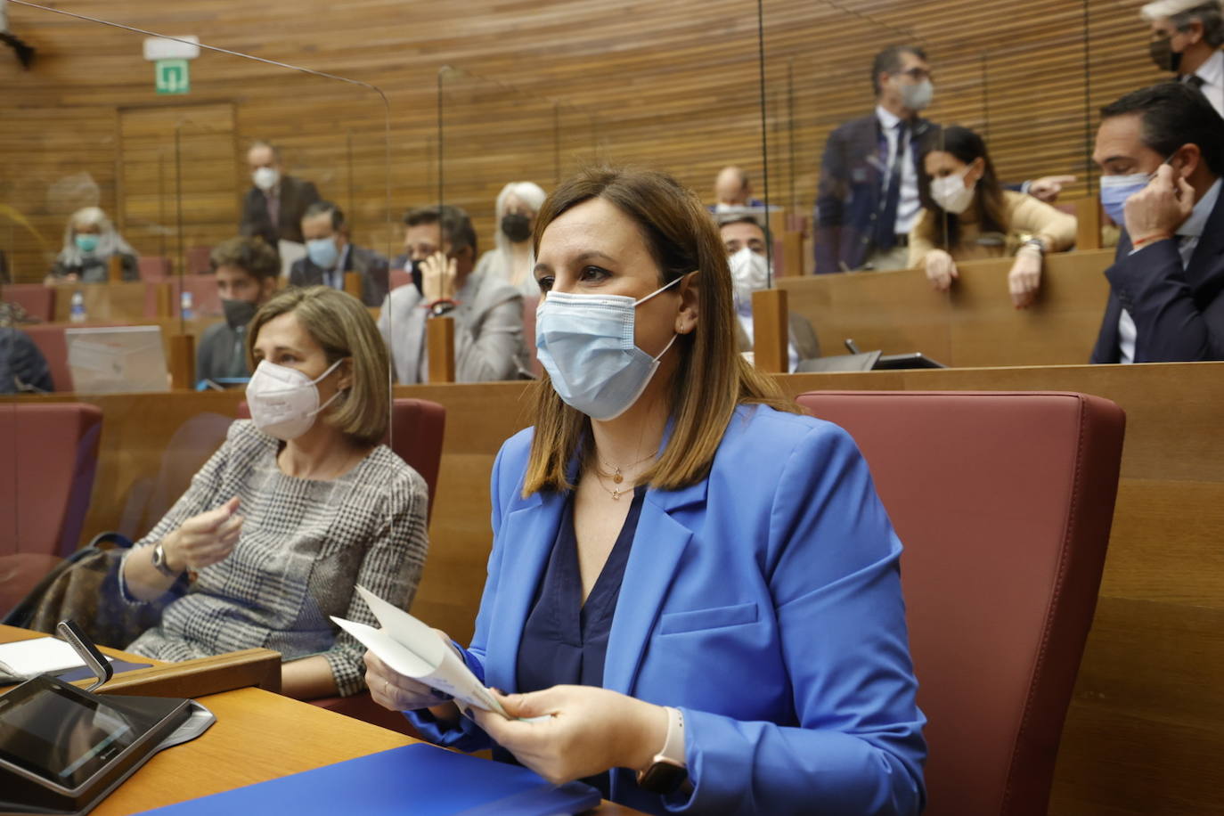 Sesión de control a Puig en Les Corts del 30 de marzo de 2022: El PP atosiga a Puig con la necesidad de bajar impuestos como medida anticrisis. 