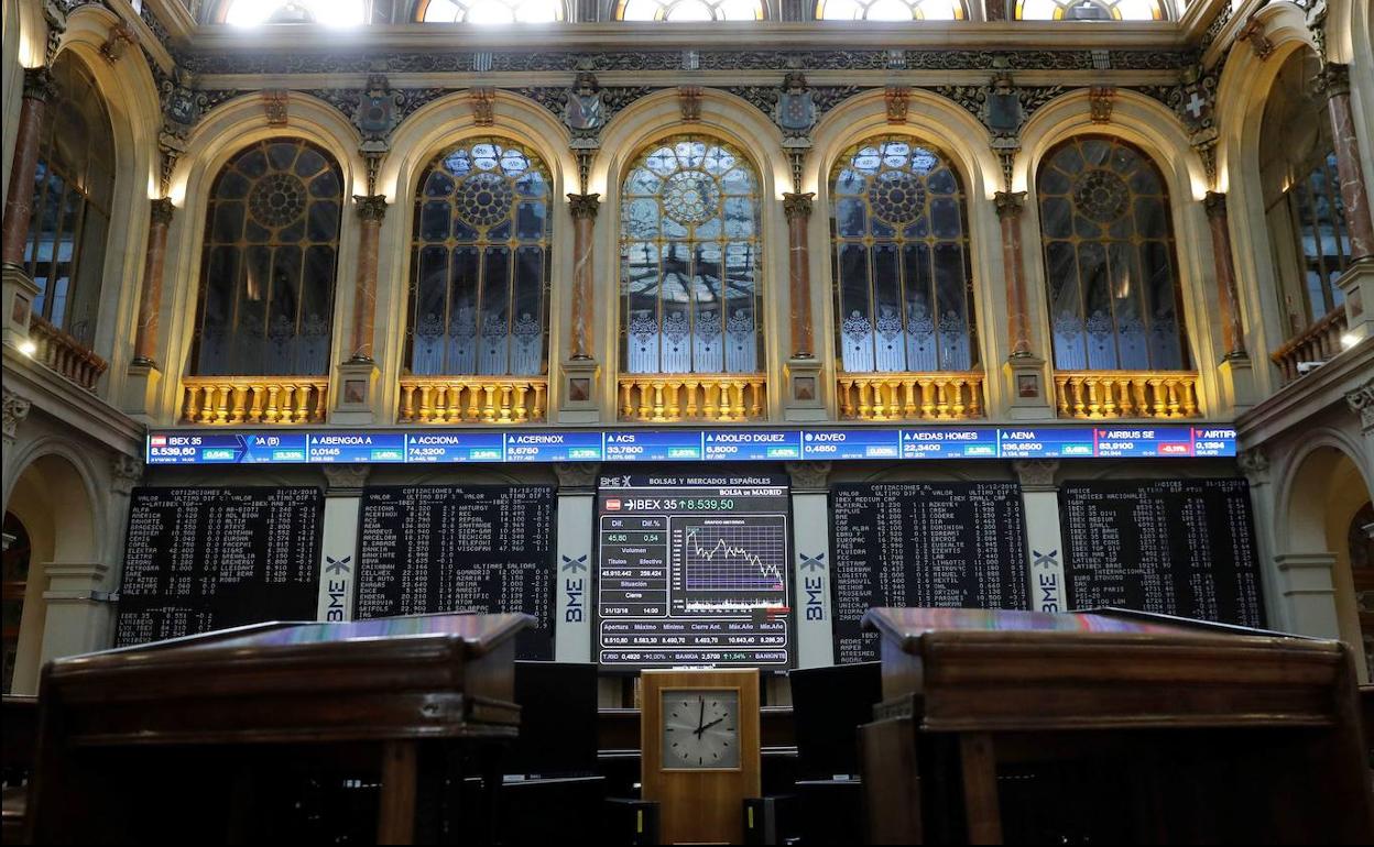 Interior de la Bolsa de Madrid. 