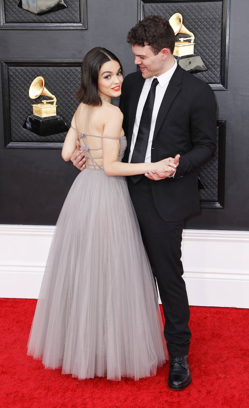 Rachel Zegler y Josh Andrés Rivera