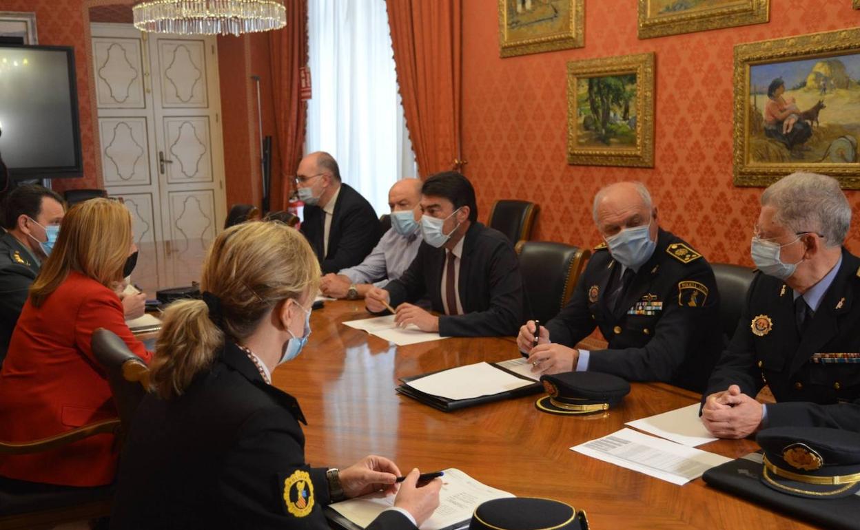 Junta local de seguridad celebrada este miércoles en el Ayuntamiento de Alicante. 