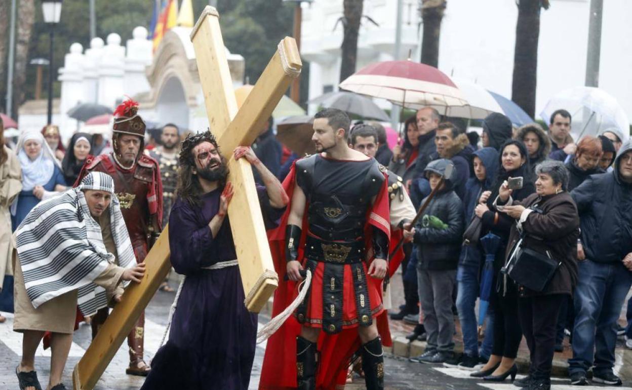 Las representaciones sacras en la calle de la Amargura. 