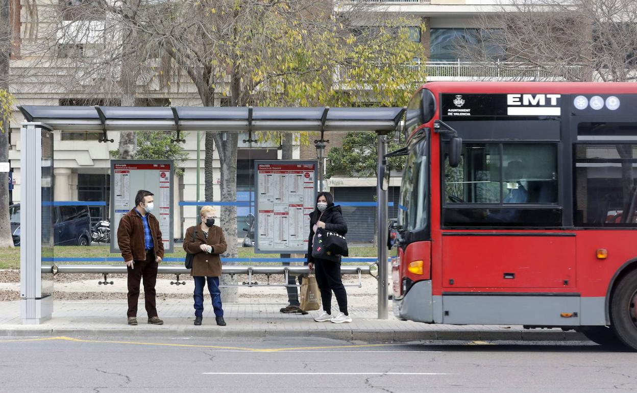 Horario EMT Semana Santa Marinera | La EMT refuerza sus líneas por la Semana Santa Marinera de Valencia