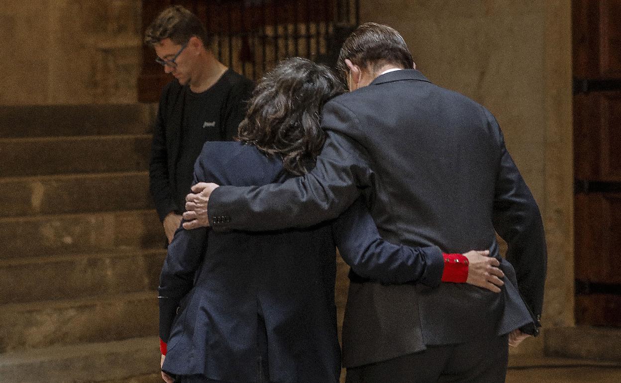 Oltra y Puig, tras finalizar un acto en el Palau de la Generalitat, hace un año. 