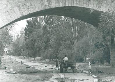 Imagen secundaria 1 - Construcción del parque en el jardín del Turia.