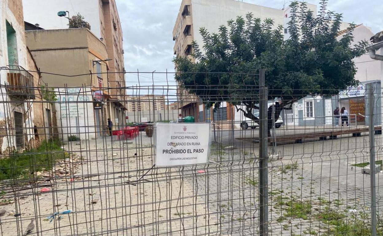 La zona vallada del Raval de la Closa. 