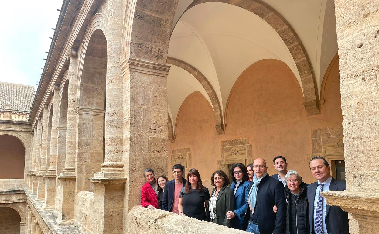 Encuentro en el monasterio de San Miguel de los Reyes. 