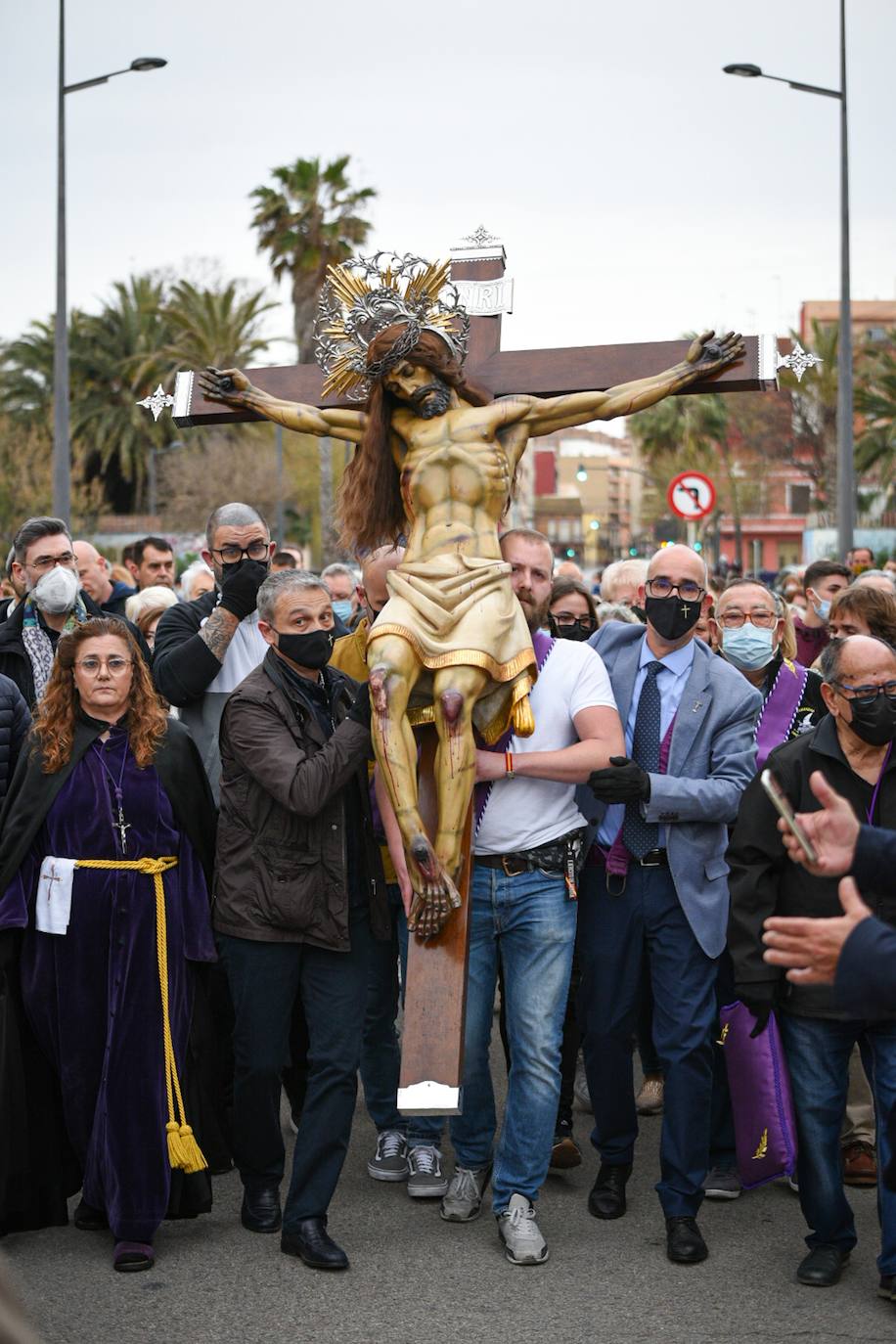 Fotos: Encuentro entre los Cristos y visita a la playa del Cabanyal