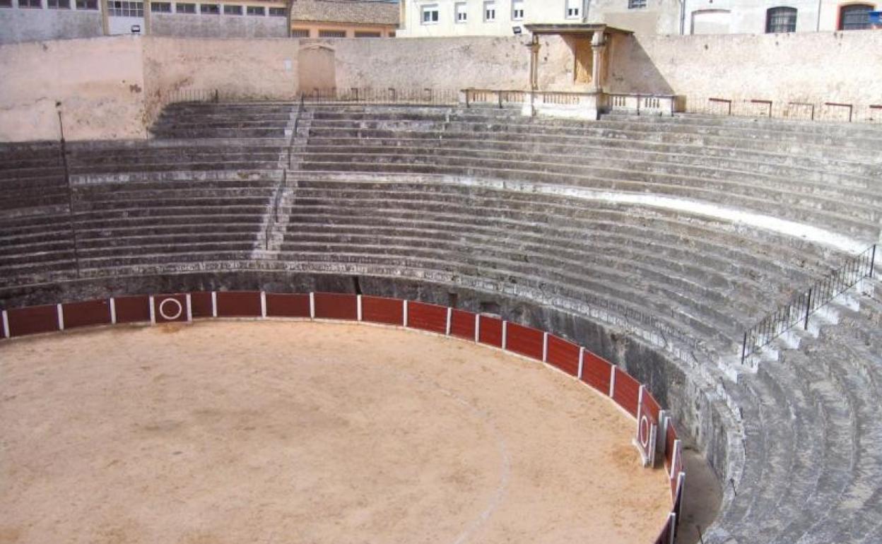 La Plaza de Toros albergará un año más la Feria del Libro de Bocairent. 