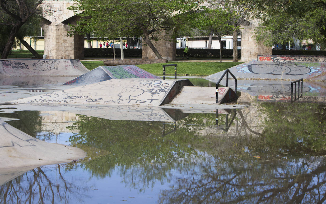 Fotos: El deterioro del Jardín del Turia de Valencia