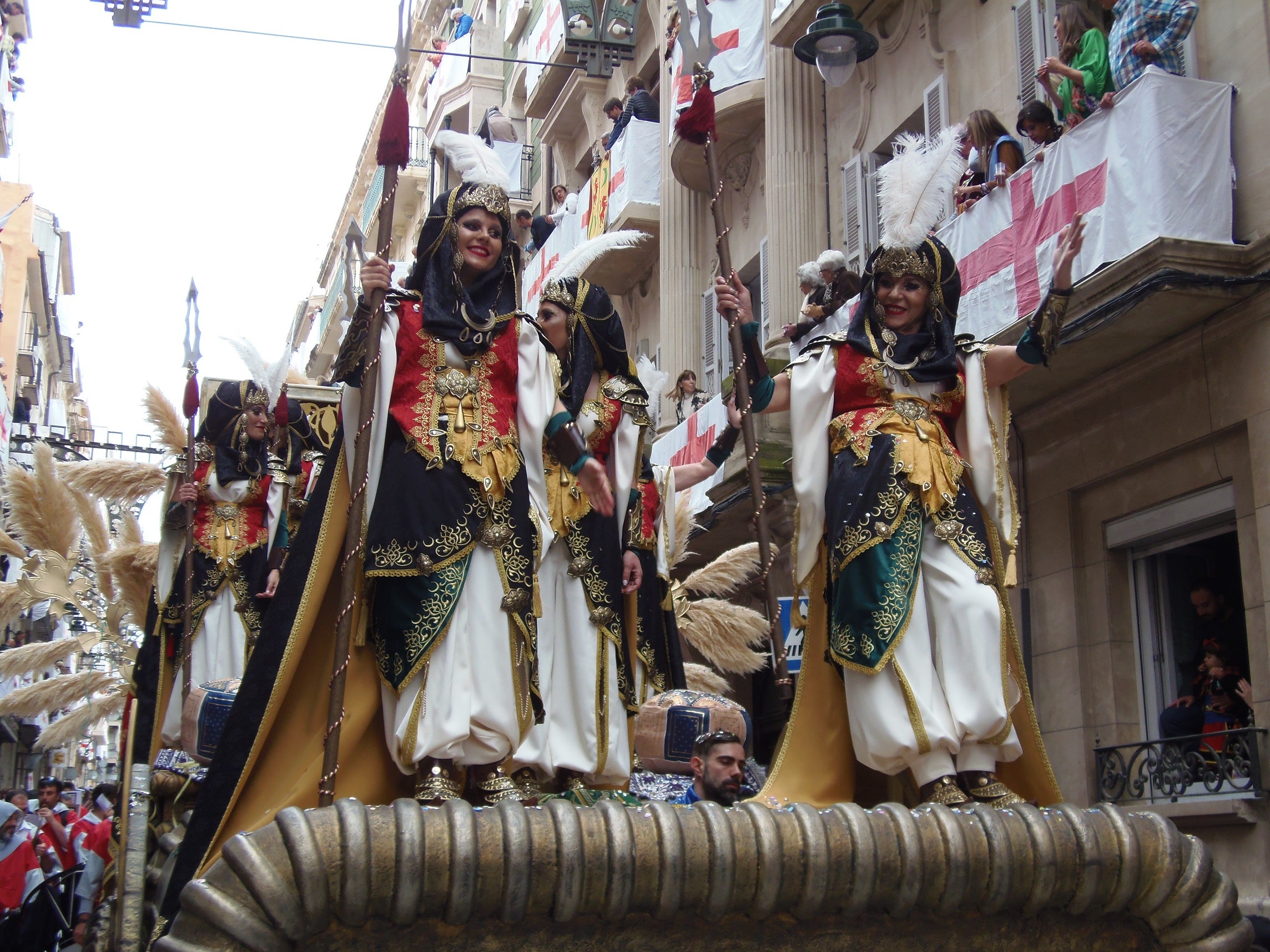 Parte del desfile de la capitanía mora.