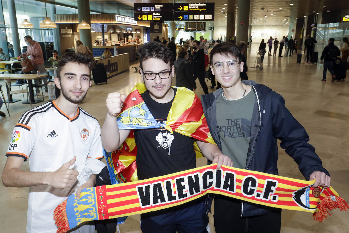 Fotos: Los valencianistas suspiran por la Copa