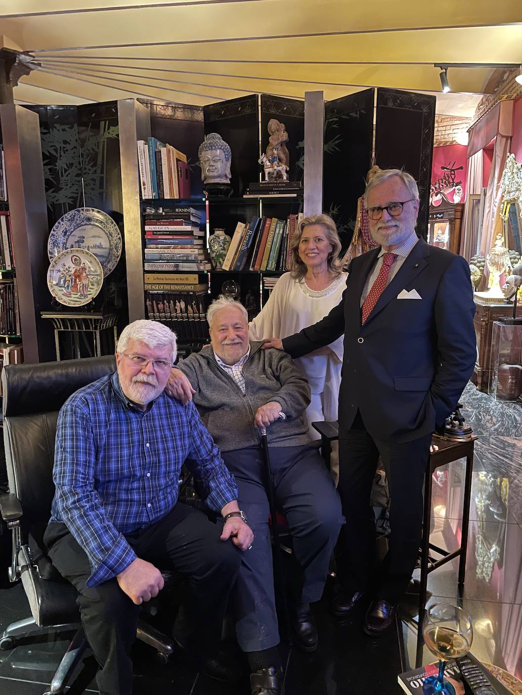 David Phillips, Enrique Senís Oliver, Maribel Molins y el profesor Ballester Olmos