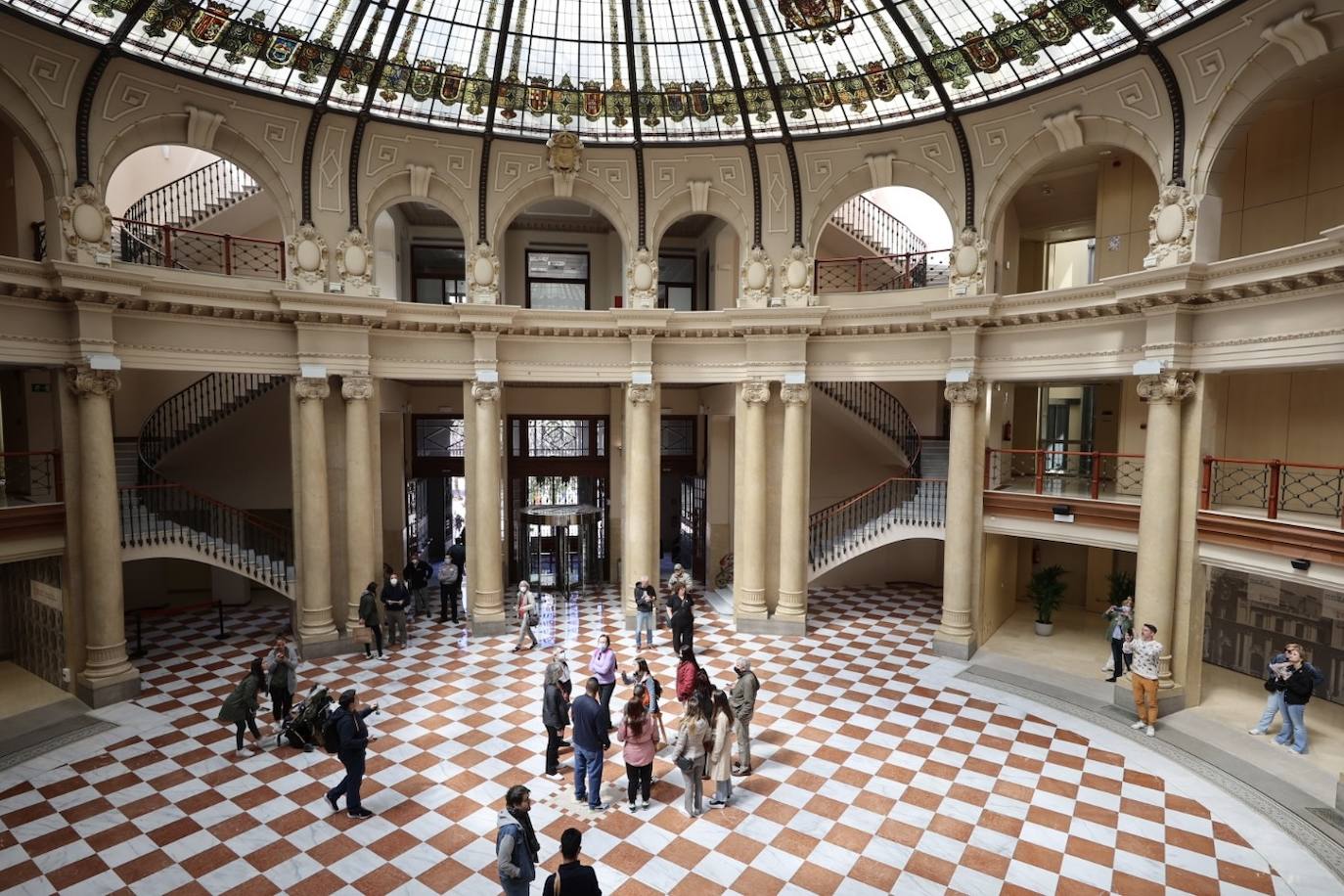 El edificio de Correos de Valencia ha celebrado una jornada de puertas abiertas este sábado 23 de abril de 2022.