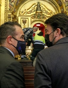 Imagen secundaria 2 - Así ha sido el tradicional acto de Prueba de Llaves que ha tenido lugar este lunes en el monasterio. 