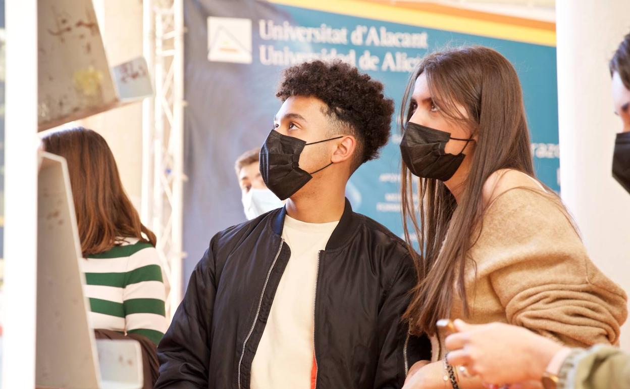 Las mascarillas seguirán siendo recomendables en el campus de Sant Vicent. 