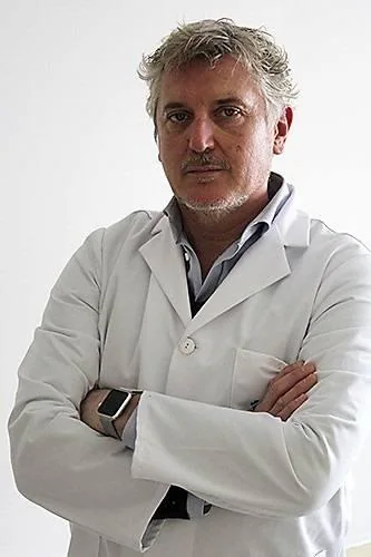 Doctor Pablo Terol , miembro del equipo de cirugía ortopédica y traumatología de IMED Valencia