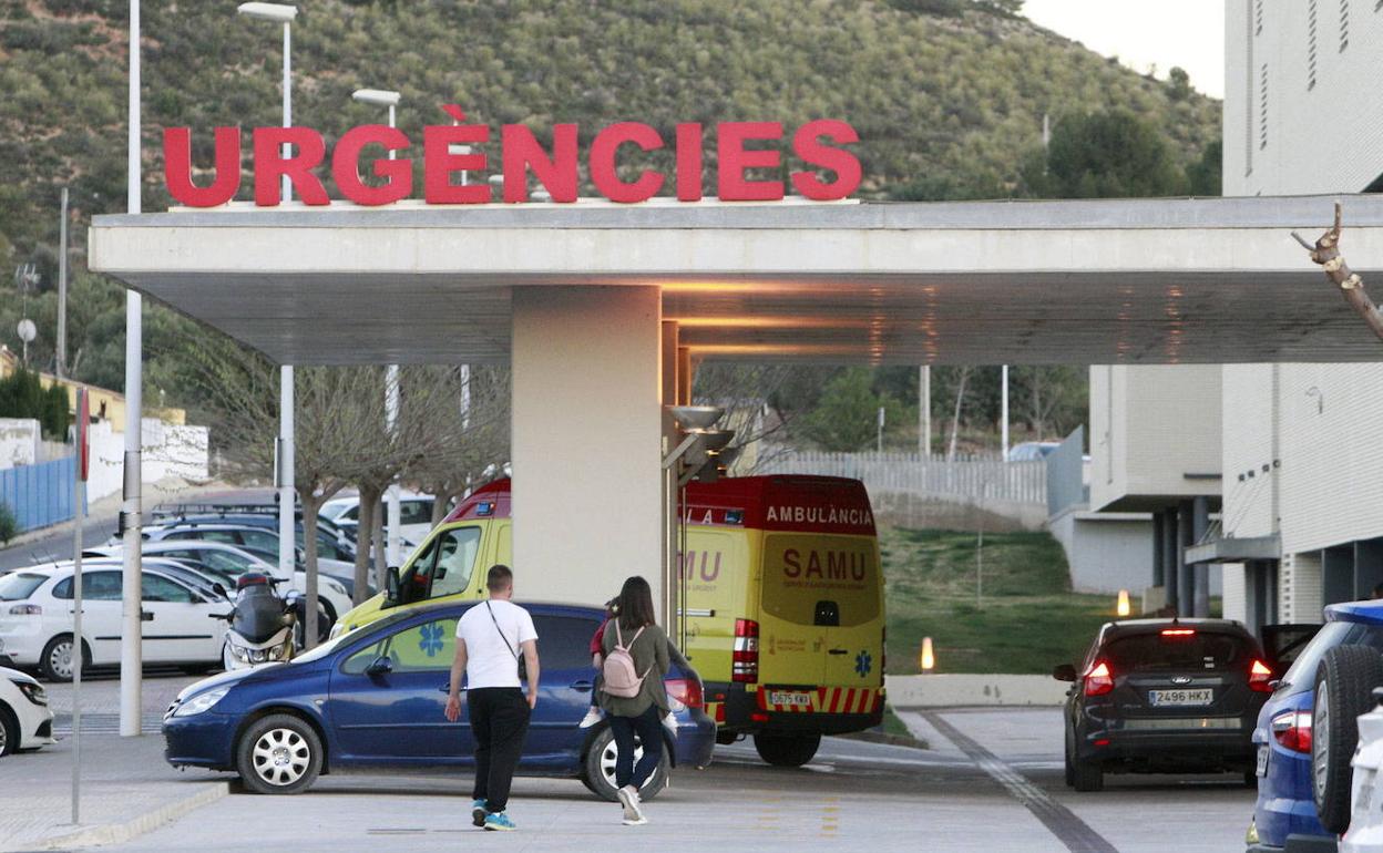 Acceso al servicio de Urgencias del Hospital de Llíria.