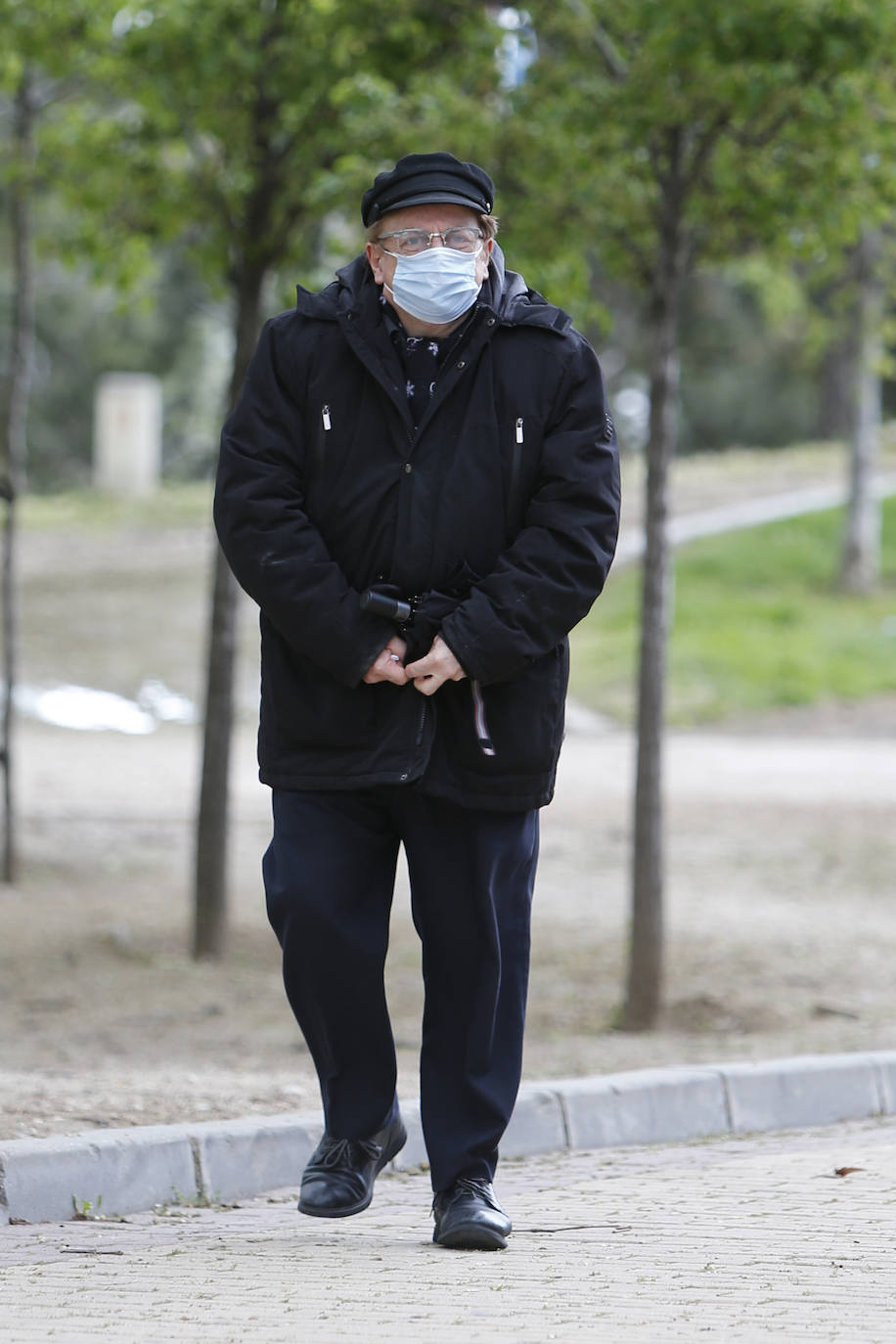 Javier Gurruchaga llega al tanatorio San Isidro