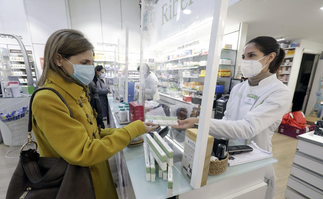 Algunas farmacias están vendiendo una media de 60 test al día. 