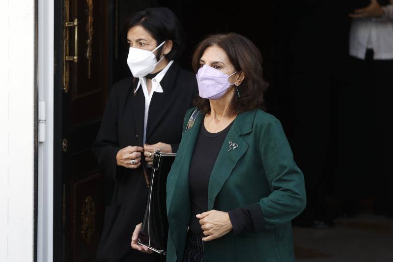 La actriz Pastora Vega a su llegada a la capilla ardiente del actor Juan Diego