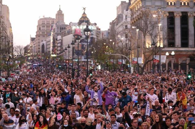 Fotos: Festejo liguero del Real Madrid en Cibeles