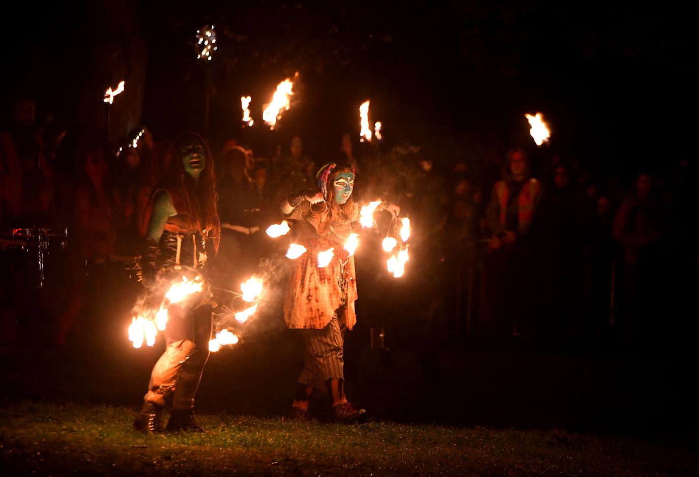 Fotos: Así es el Festival del Fuego de Beltane, el ritual que marca el inicio del verano