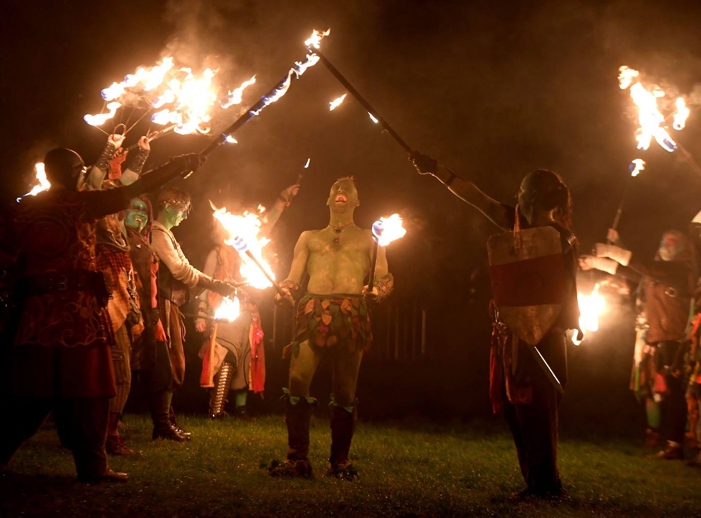 Fotos: Así es el Festival del Fuego de Beltane, el ritual que marca el inicio del verano