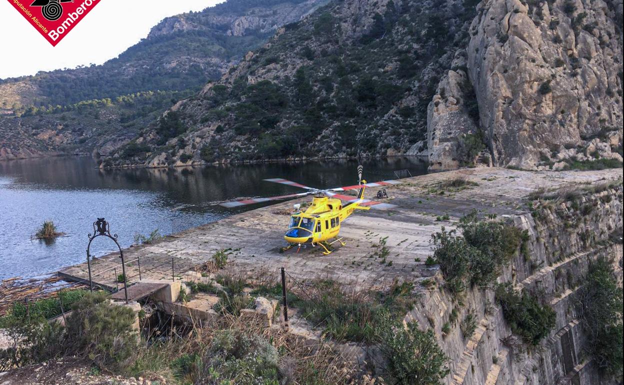 Se movilizó un helicóptero durante las tareas de rescate. 