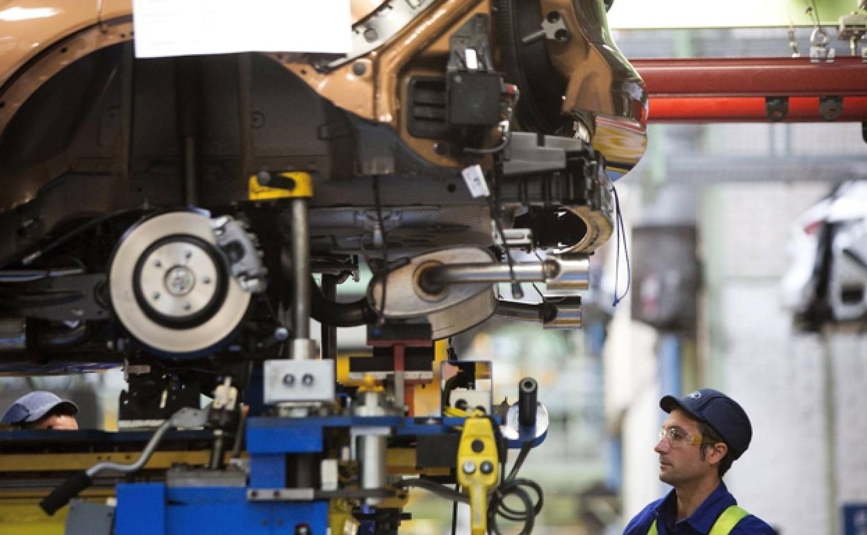 Ford Almussafes | Ford avisa: Almussafes tendrá que recortar plantilla aunque logre los nuevos modelos eléctricos