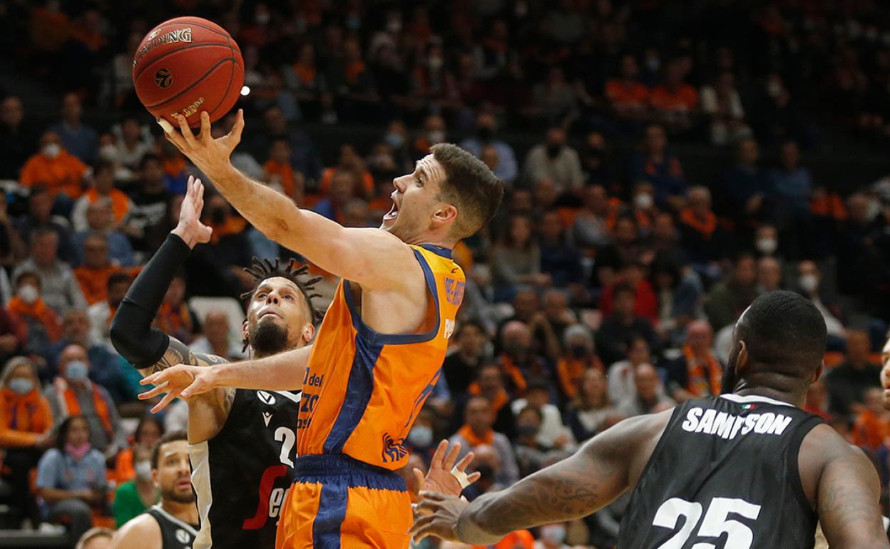 Xabi López-Arostegui, durante el partido ante la Virtus