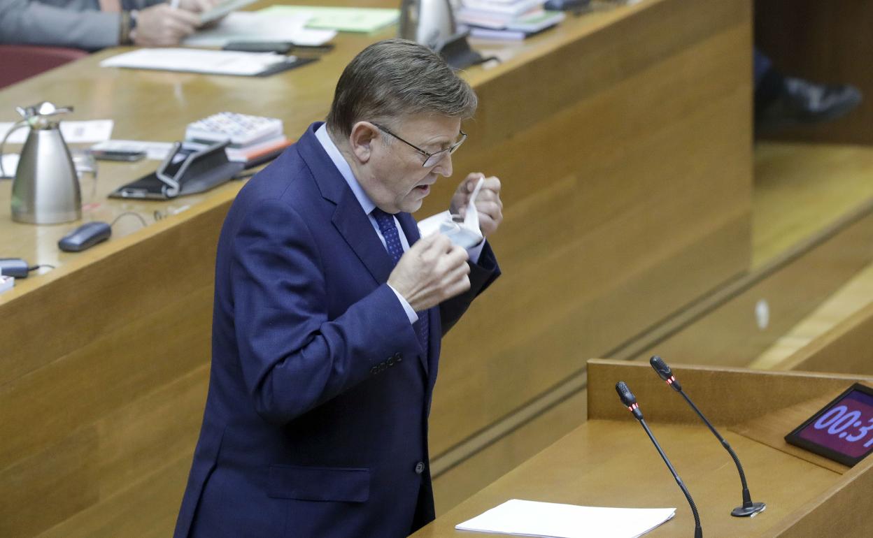 El presidente Ximo Puig en una sesión de control en Les Corts. 