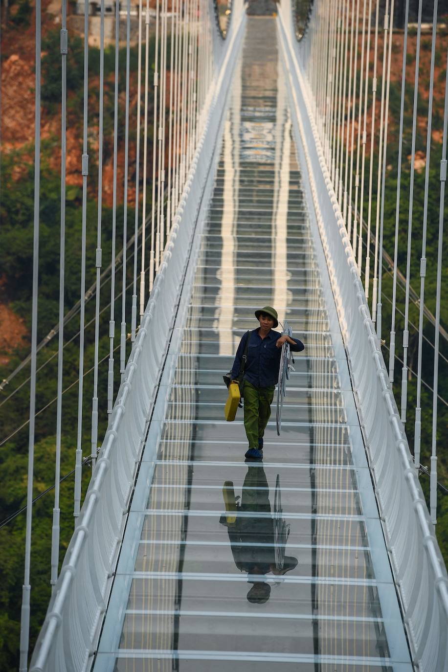 Fotos: Así es el puente de cristal más largo del mundo