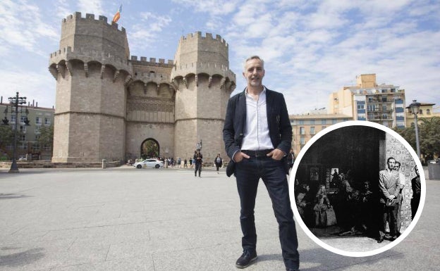 Javier Alandes en las Torres de Serranos donde se guardaron algunas de las obras llegadas de Madrid. 