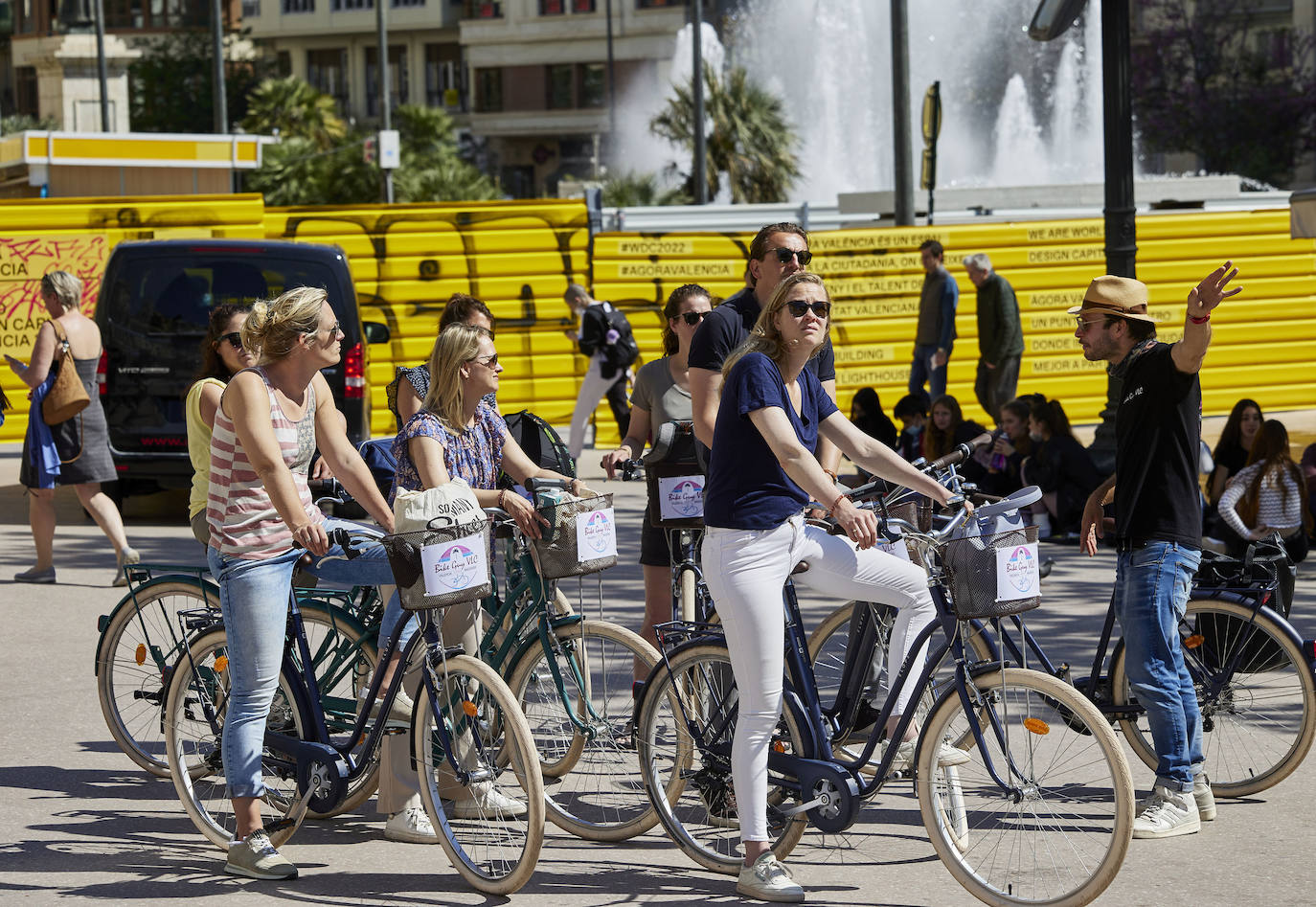 Fotos: Los cruceristas toman el centro de Valencia
