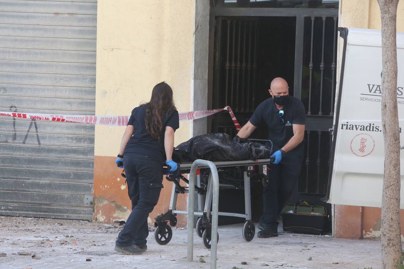 Fotos: Trágico incendio en una casa del barrio de Nazaret