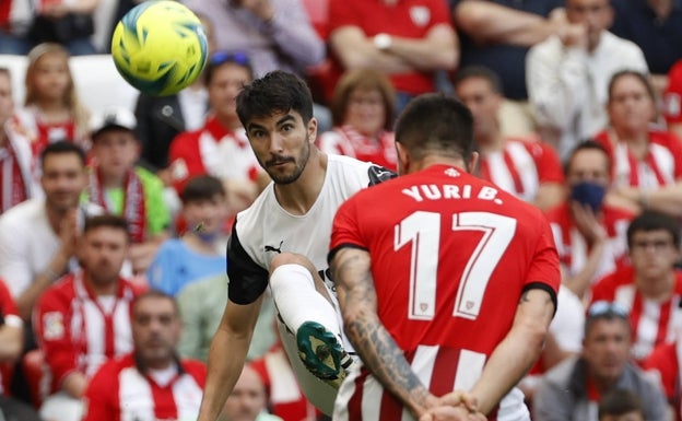 Carlos Soler tuvo una de las únicas ocasiones de gol del partido para el Valencia. 