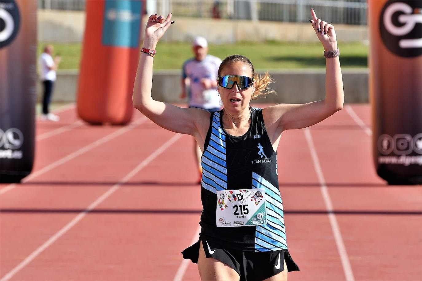 Fotos: Búscate en la 10k y la Media Maratón de Torrent