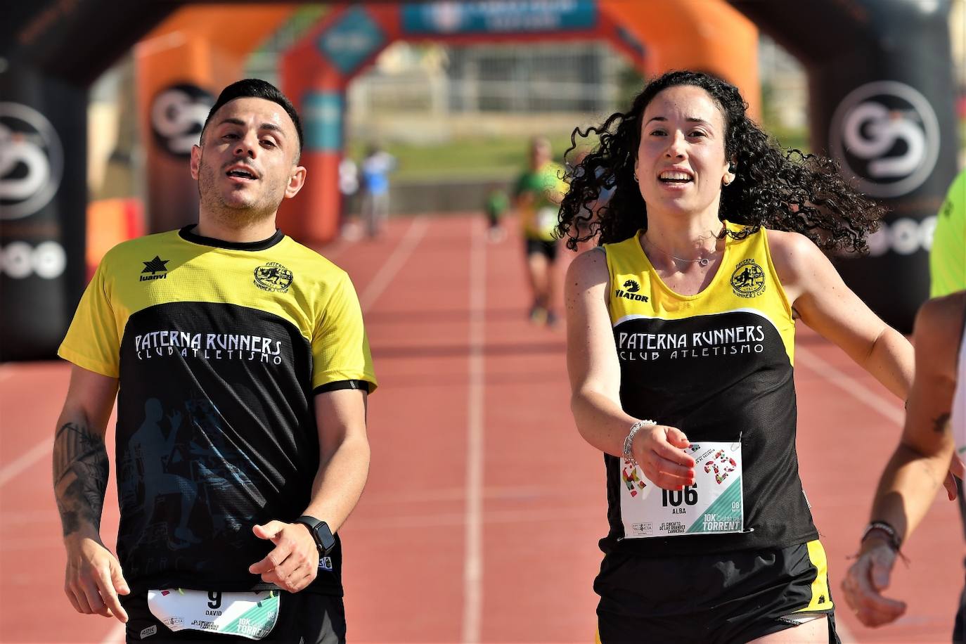 Fotos: Búscate en la 10k y la Media Maratón de Torrent