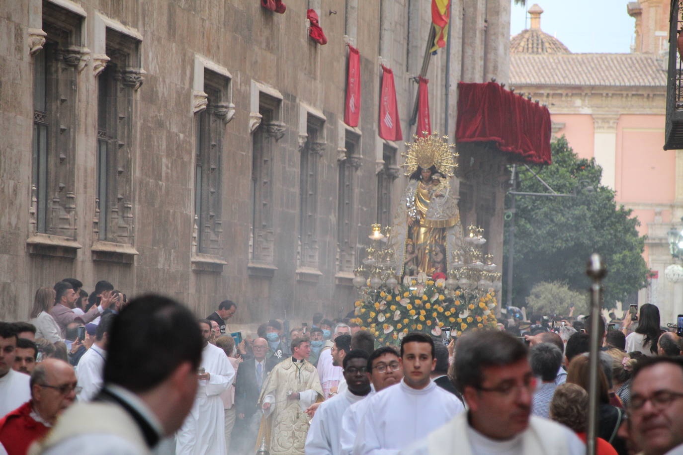 La patrona de Valencia vuelve a procesionar por el centro de la ciudad con dos cambios en el recorrido