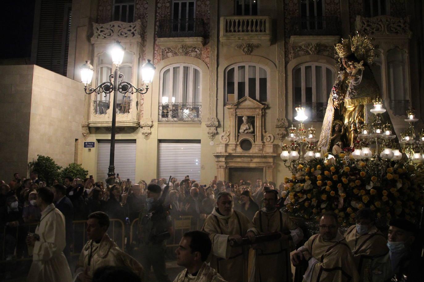 La patrona de Valencia vuelve a procesionar por el centro de la ciudad con dos cambios en el recorrido