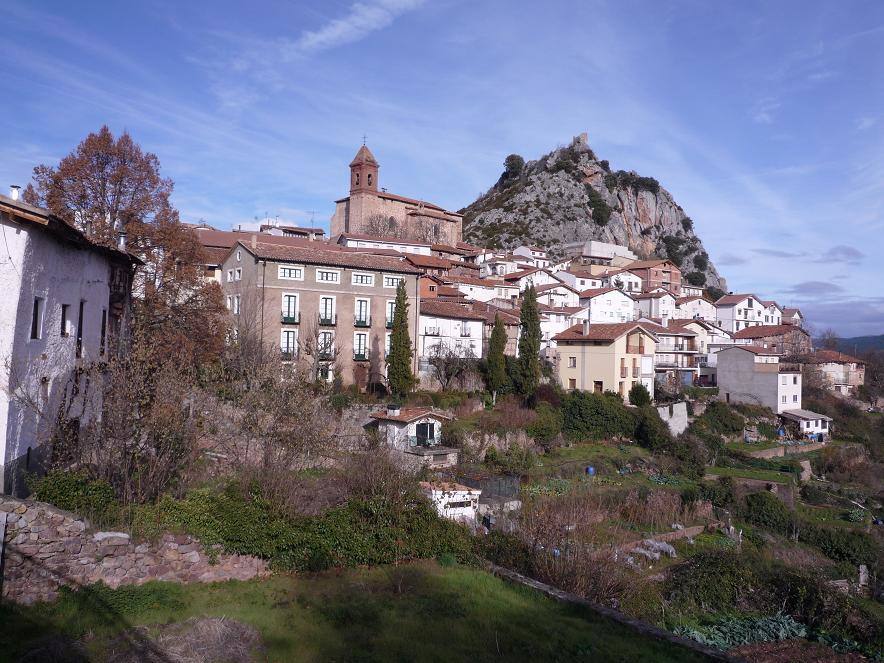 Nieva de Cameros y Montemediano (La Rioja)