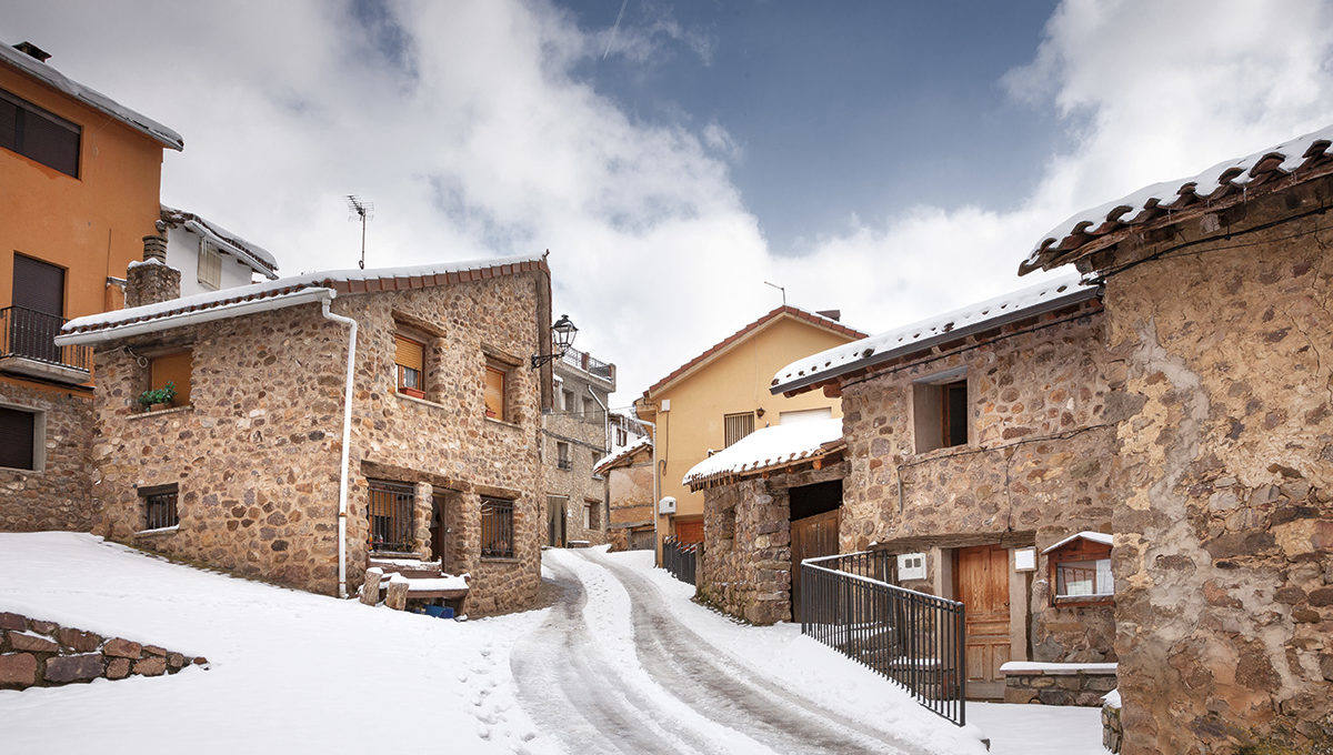 Nieva de Cameros y Montemediano (La Rioja)