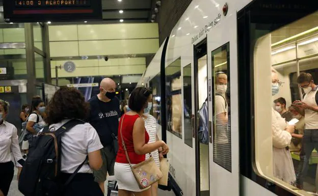 Cambia el nombre de 23 paradas del metro de Valencia